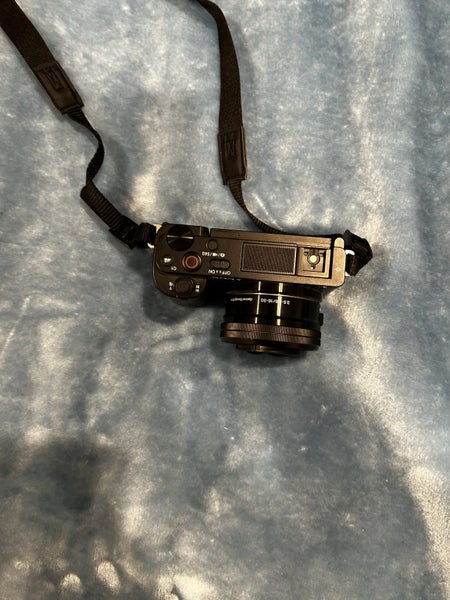 Sony Sony ZV-E10 Mirrorless Vlog Camera62865823117314111