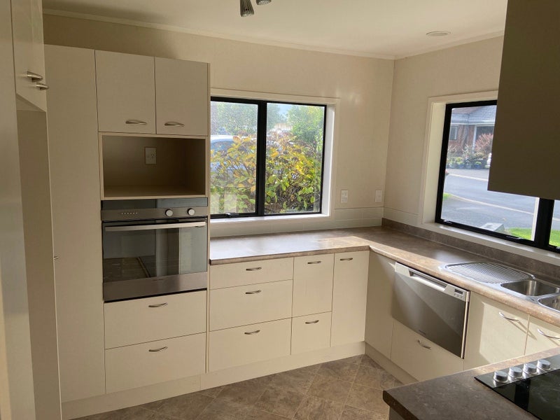 Complete Kitchen Cabinets with Appliances Carousel 1
