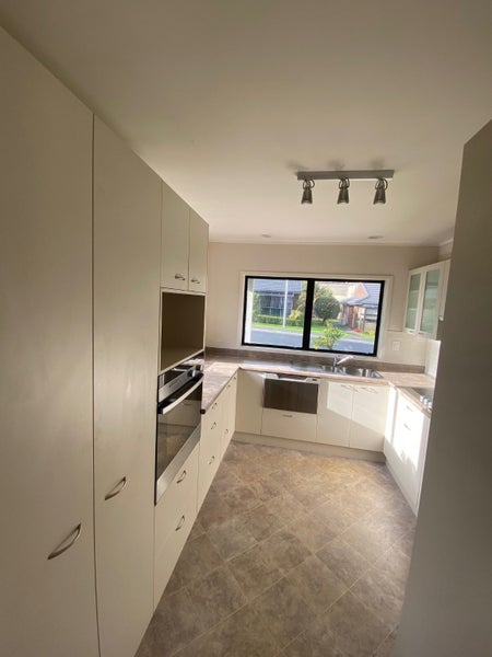 Complete Kitchen Cabinets with Appliances Carousel 2