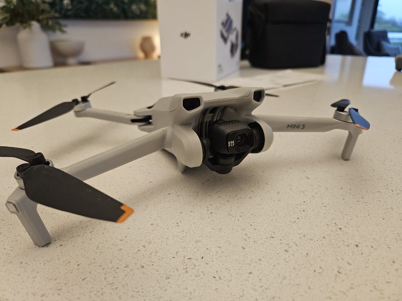 DJI MINI 3 - Fly More Combo (with DJI RC Remote)62937627635843111