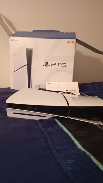 PS5 Slim 1TB Console Disc Edition Carousel 3