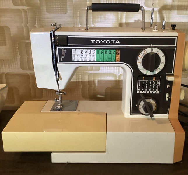 Toyota Sewing Machine with Covered628647310673951120