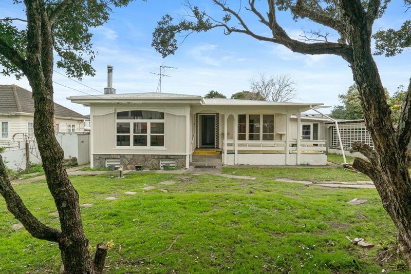 Image 2 of 18