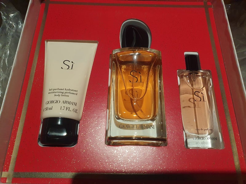 Si by Giorgio Armani gift set62939540454274112