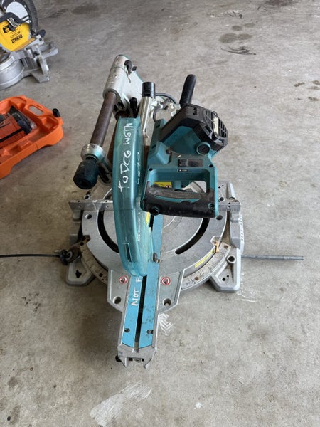Makita Dropsaw 305mm62863218503553111