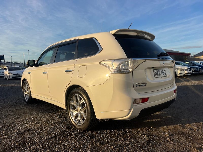 2013 Mitsubishi Outlander PHEV - Sunroof62854323974659114