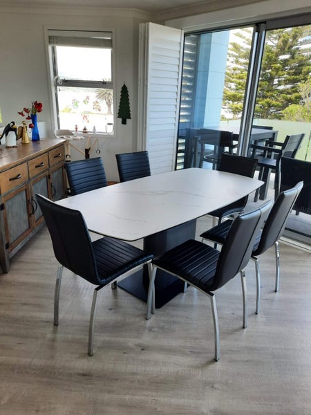Dining Table62864731229443111