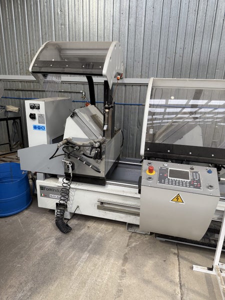 Joinery machinery62863218658306112