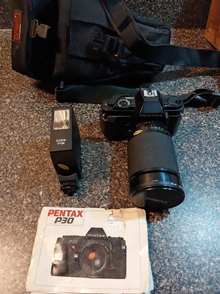 Pentax p30 ,kobron lense 72mm,flash+bag Carousel 1