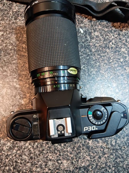 Pentax p30 ,kobron lense 72mm,flash+bag Carousel 7