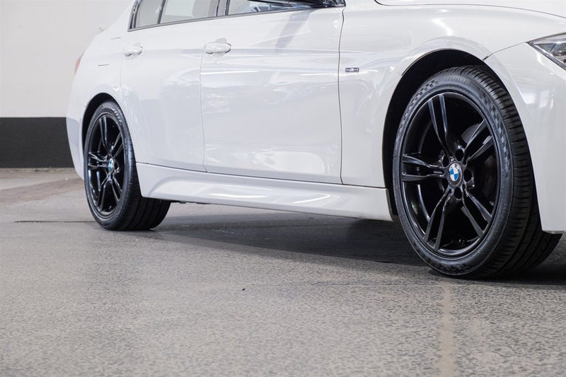 2013 BMW 320d MSport Black Package62863273034625112