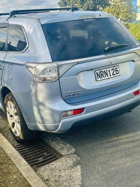 2014 Mitsubishi Outlander Phev Plug In Hybrid62863273198722113