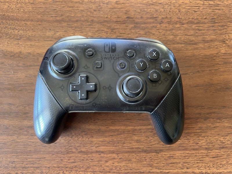 Nintendo Switch Pro Controller – Excellent Condition Carousel 1