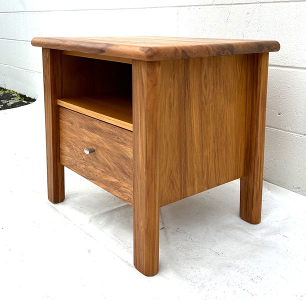 Absolutely Stunning Heart Rimu Bedside/Lamp Table, RESTORED Carousel 2