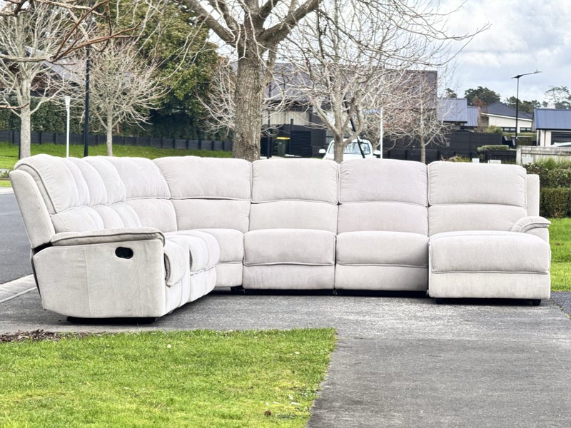 $1 RESERVE! STUNNING ’LIFESTYLE FURNITURE’ NZ MADE FABRIC MODULAR LOUNGE SUITE!62866851076483111