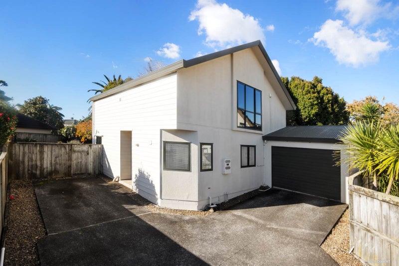 Image 1 of 20