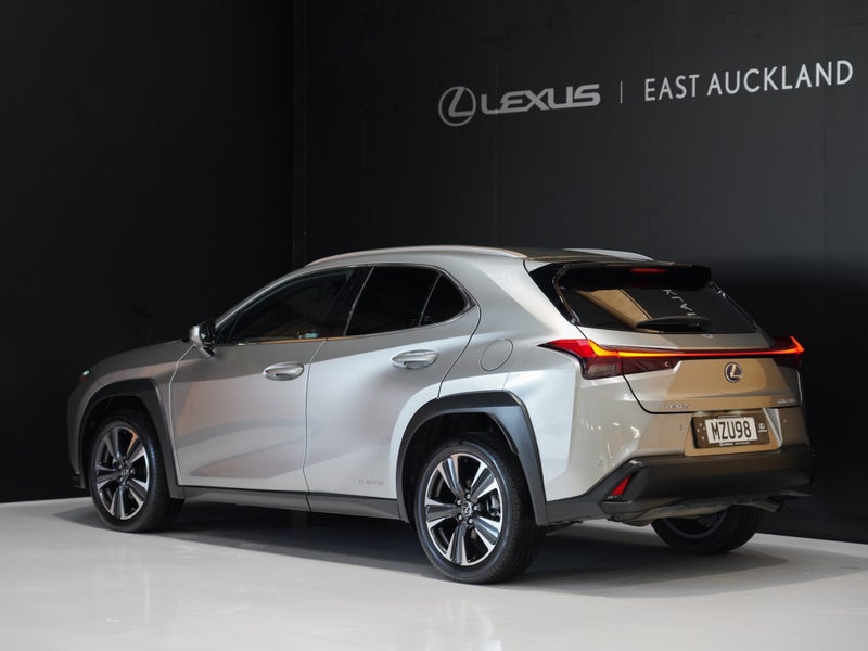 2020 Lexus UX 250H Limited 2.0Ph/Hd62863272895745111