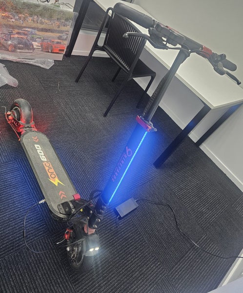 Sonic 600w Scooter Carousel 1