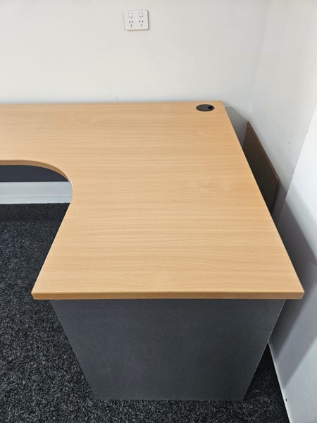Office desk Carousel 3