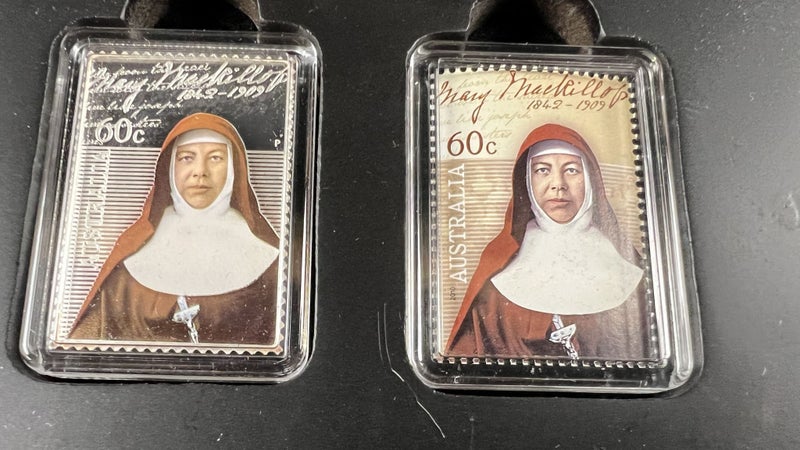 2010 Mary MacKillop Canonisation 1/2oz Silver Proof Stamp-Coin Set – Lot W400 Carousel 2