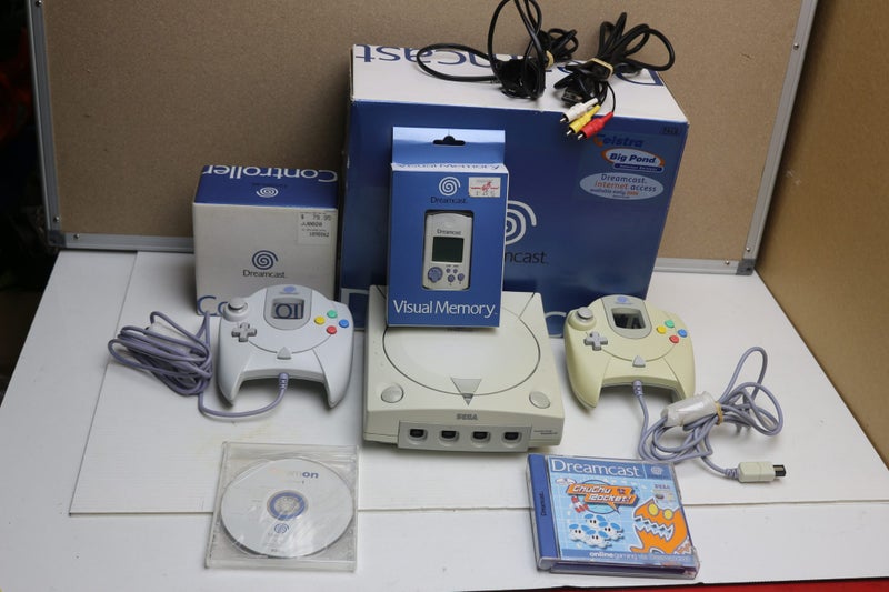 Sega Dreamcast Console Plus Accessories & Games - HKT-3030 *Charity* Carousel 1