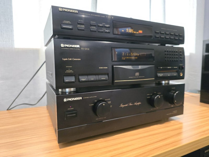 Pioneer Stereo Carousel 2