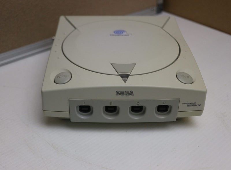 Sega Dreamcast Console Plus Accessories & Games - HKT-3030 *Charity* Carousel 2