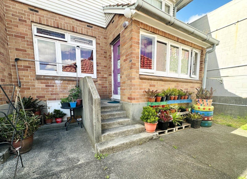 Otahuhu, 2 bedrooms62885375441537111