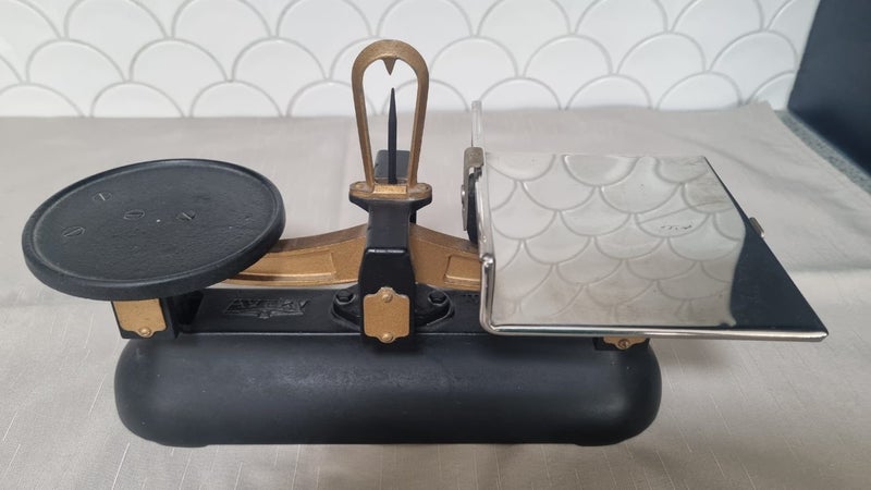 Avery Scales & Brass Weights62863242237697119