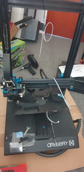 3 x 3D printers with loads of spare parts Carousel 1