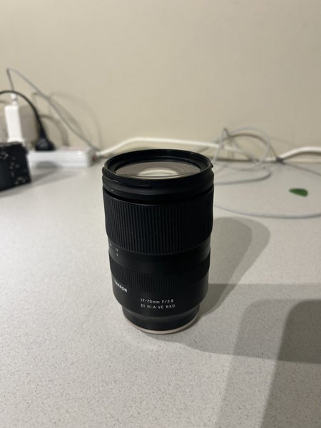 Tamron 17-70 mm F/2.8628632444704031122
