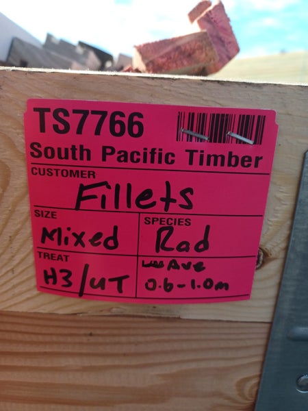 TIMBER FILLETS / PACKERS / HARDWOOD AND PINE - PER STACK - TS776662864734295554112