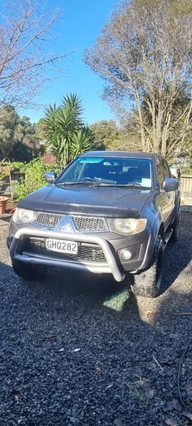 2012 Mitsubishi Triton D/Cab Gls62864757850369111