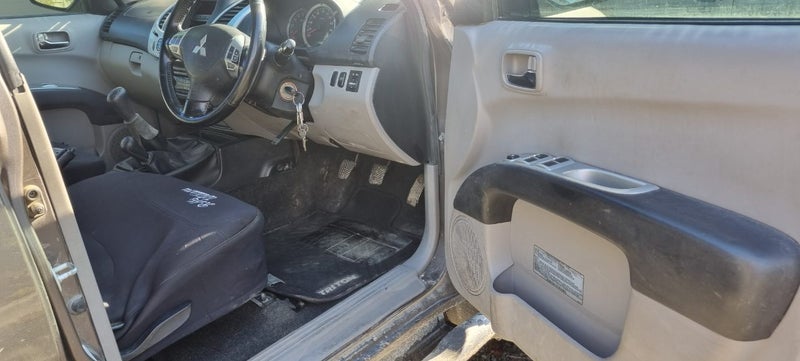 2012 Mitsubishi Triton D/Cab Gls62864757850369113