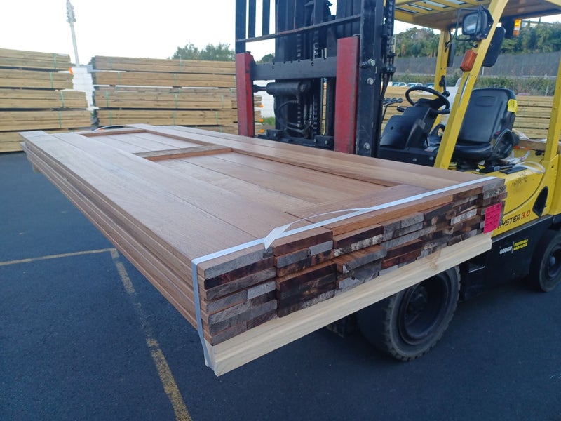 KWILA DECKING - PREMIUM SMOOTH BOTH SIDES - 140 x 19mm 110m - TS7772 Carousel 1