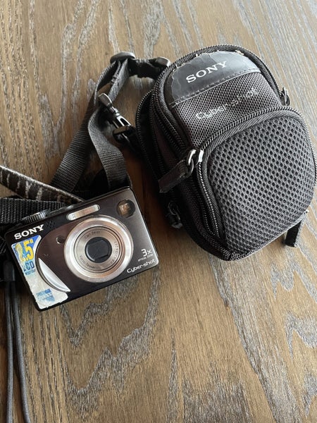 SONY Cyber-shot DSC-W1 5.1 MP Digital Camera Carousel 1