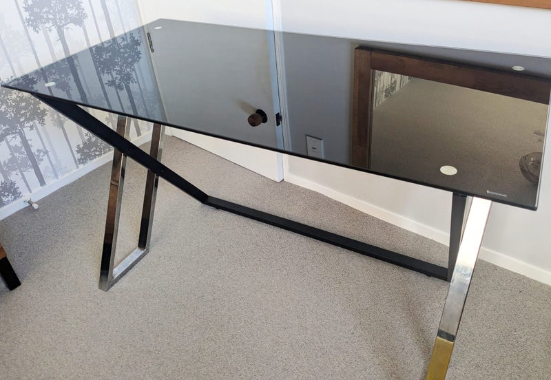 Tempered Glass PC Desk Carousel 2