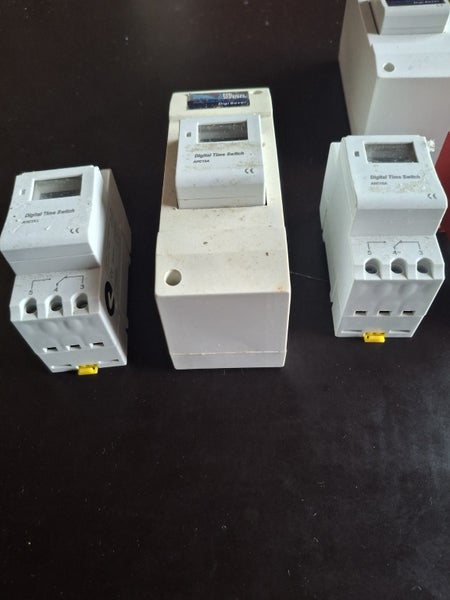 Electrical Timers, Surge protector Carousel 1