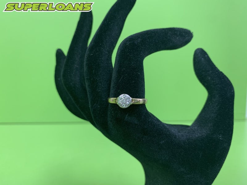 ** 9CT YELLOW GOLD RING WITH DIAMONDS ** Carousel 1