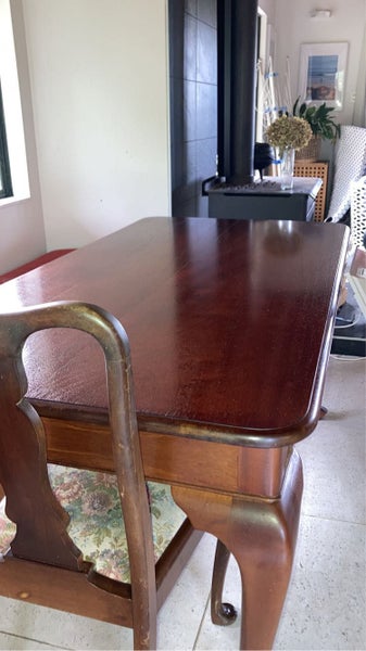 Antique Dining Table and 4 Chairs628632422841621119