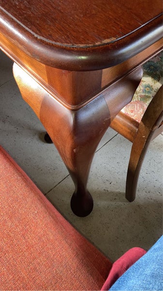 Antique Dining Table and 4 Chairs62863242284162113