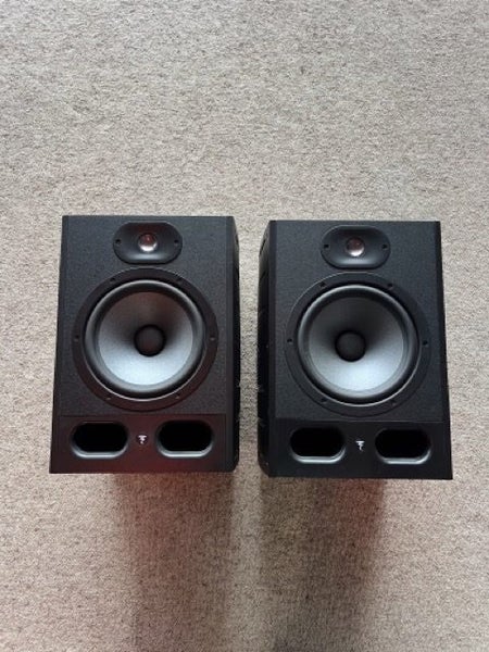 Focal Alpha 80 Studio monitors628668523173131127
