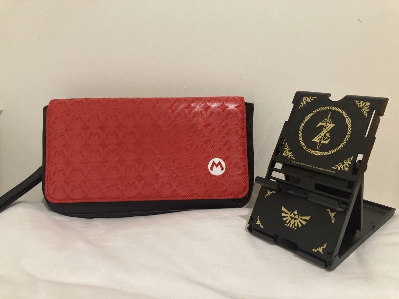 Nintendo Switch V1 (HAC-001) with case and stand for sale Carousel 7