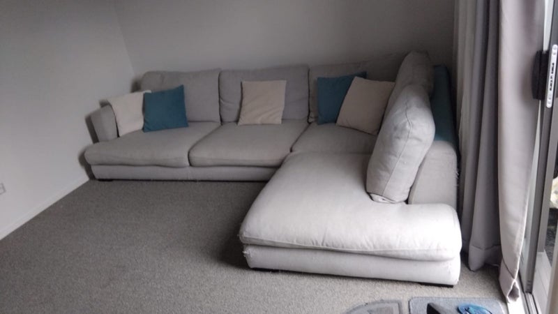 Couch - good condition62863860717570112
