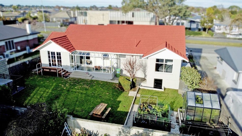 Image 3 of 42