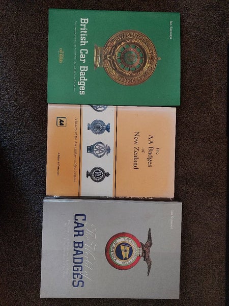 AA BADGES LARGE COLLECTION ON DISPLAY BOARDS62864736894723112