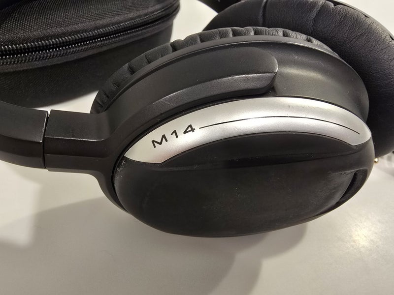 Phitek Systems Blackbox M14 Noise Cancellation Headphones Carousel 2
