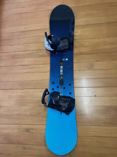 Burton Custom 156 Snowboard + Bindings628638632330261122