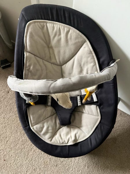 Nuna leaf bouncer Carousel 3
