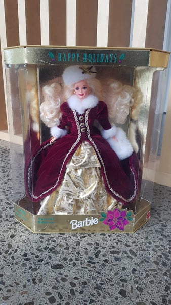 Vintage 1996 Rare Happy Holidays Barbie Doll Carousel 1